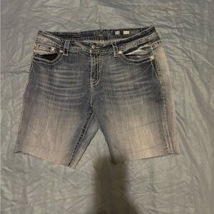 Miss me jeans cut off shorts size 34. Great look.